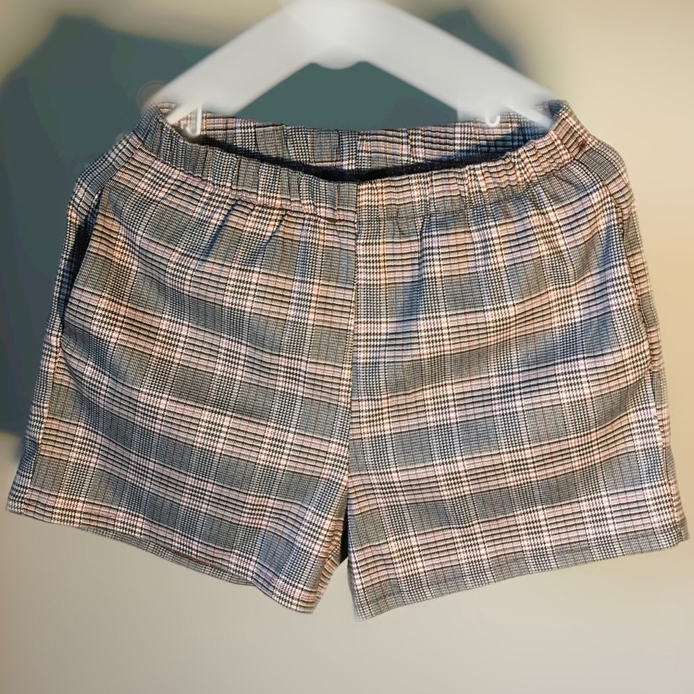 Vivre La Vie Pink Brown Plaid Shorts
